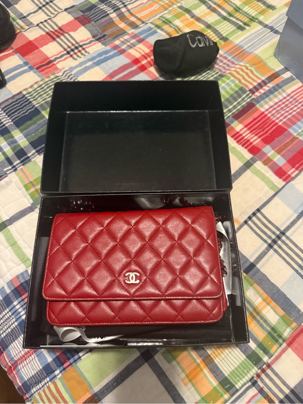 CHANEL Quilted Leather Chain Card Holder Wallet in Burgundy Red - Picture 2 of 9